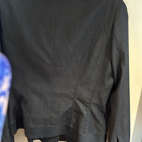 Tahari black ruffled 2 piece suit, skirt and jacket - Picture 3 of 5